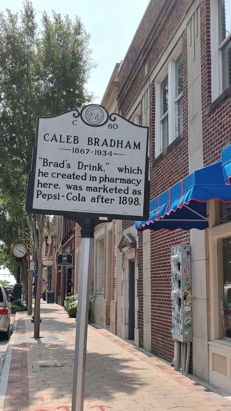 Historic Downtown New Bern Shopping District