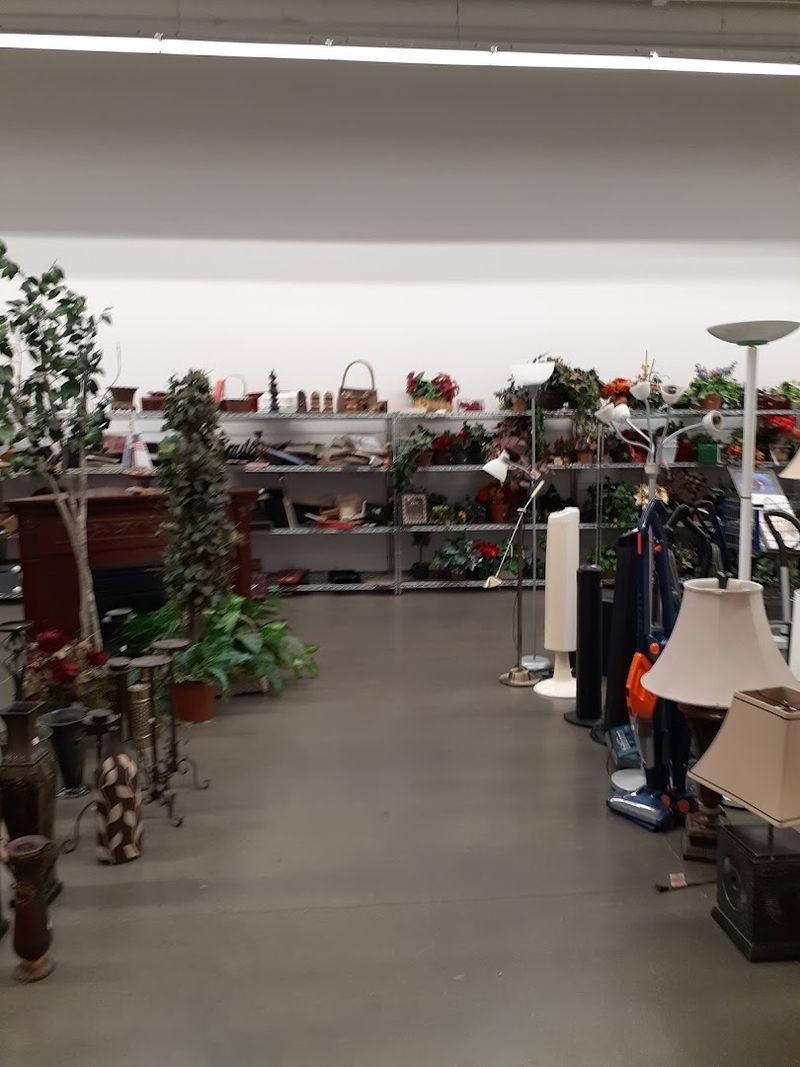 Holiday and Seasonal Decor That Changes With Every Visit Holiday and Seasonal Decor That Changes With Every Visit