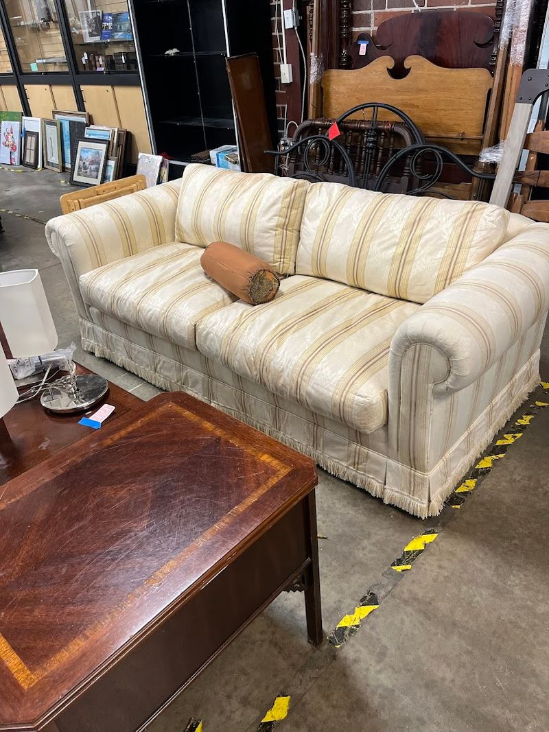 Home Decor and Furniture Finds Worth Hunting For Home Decor and Furniture Finds Worth Hunting For