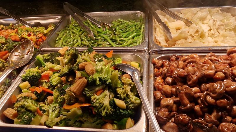 Hot Food That Stays Hot and Gets Replenished Often Hot Food That Stays Hot and Gets Replenished Often