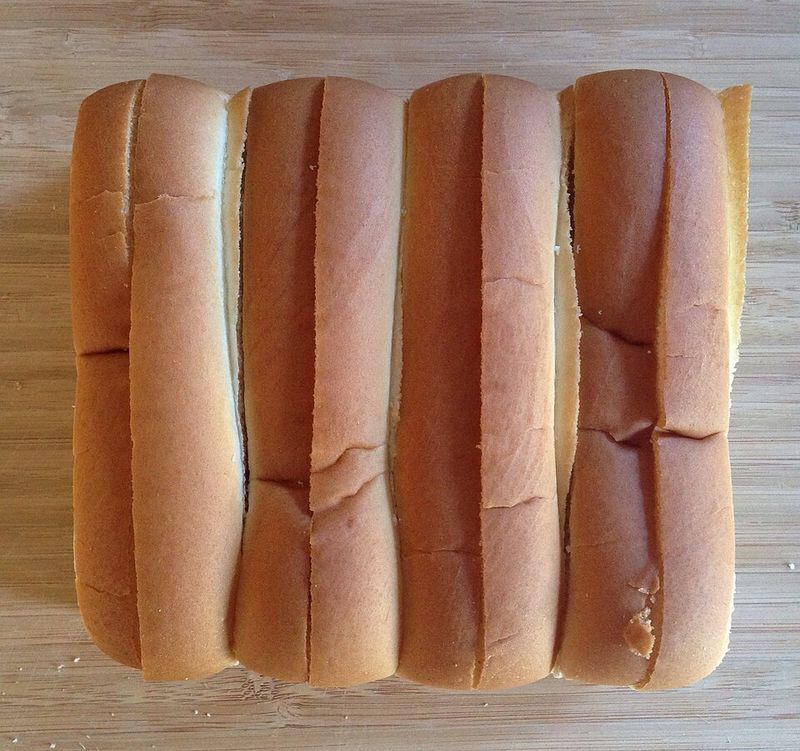 Hot dog buns