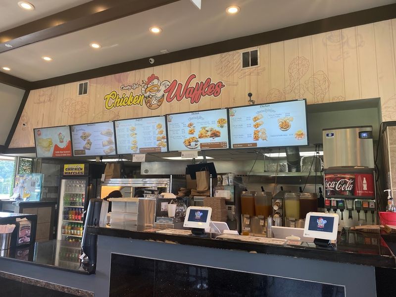 House-Made Mambo Sauce That Sets It Apart