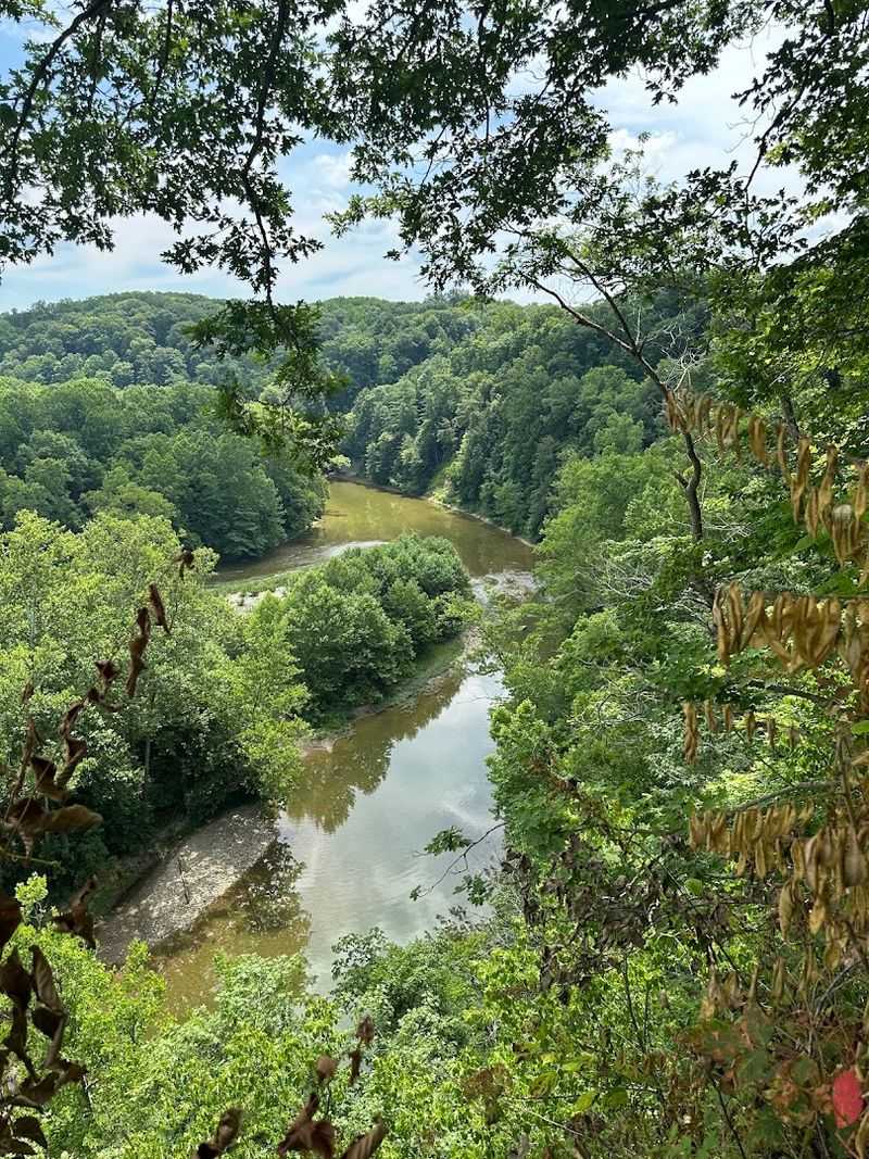 How Shades Compares to Nearby Turkey Run State Park How Shades Compares to Nearby Turkey Run State Park