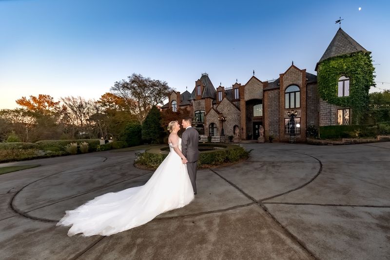 How to Plan Your Visit to Chateau des Fleures in Angier