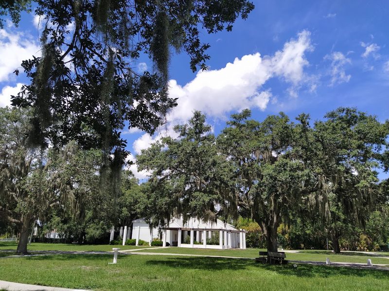 How to Plan Your Visit to Gamble Plantation