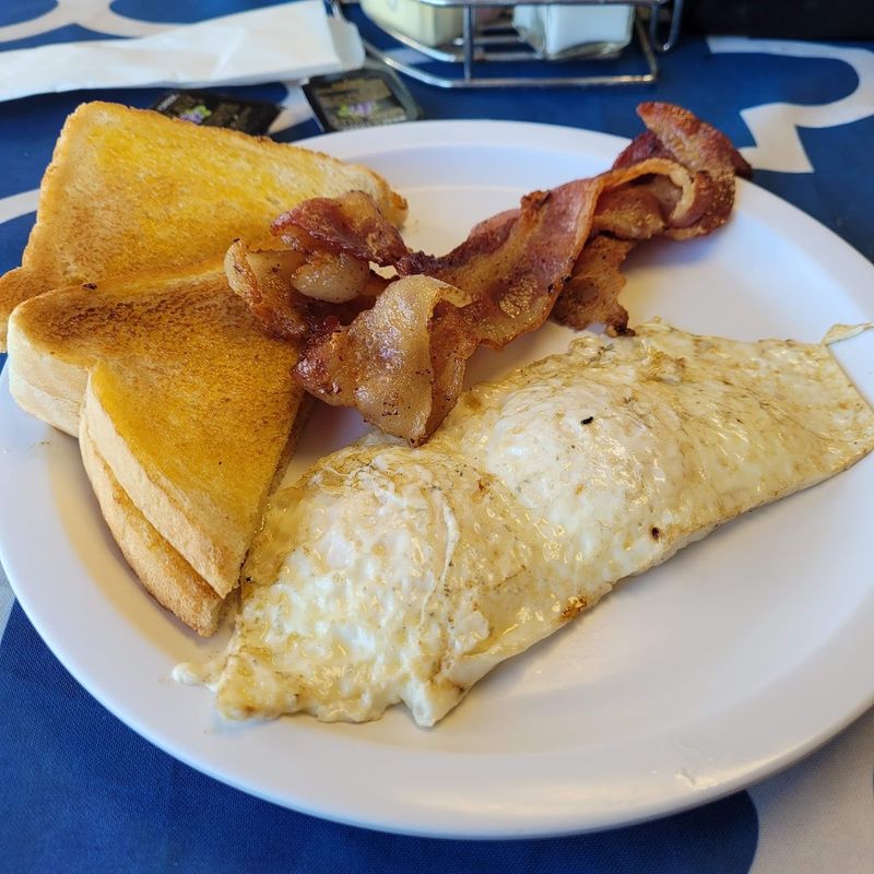 Huge Omelets That Deserve Their Own Fan Club Huge Omelets That Deserve Their Own Fan Club