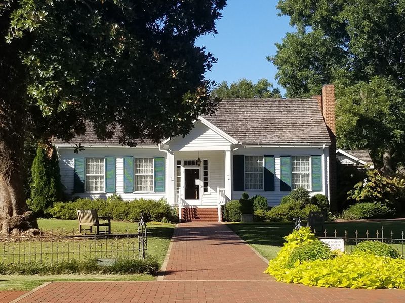 Ivy Green: The 1820s Home Built by Helen's Grandfather