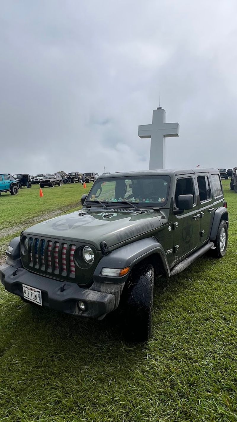 Jeep Gatherings That Bring Off-Road Enthusiasts Together Jeep Gatherings That Bring Off-Road Enthusiasts Together
