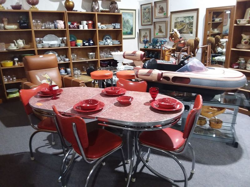 Kitchen Items and Vintage Cookware That Home Chefs Love
