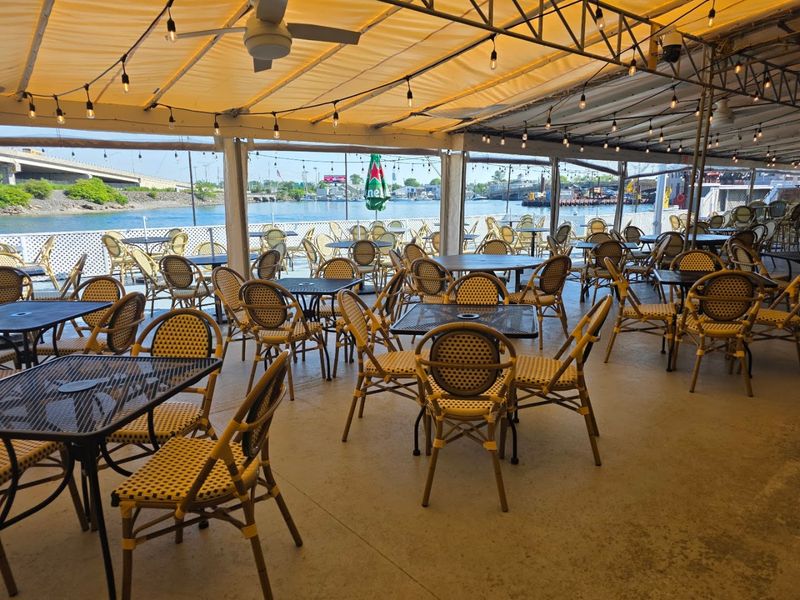 Klein's Fish Market & Waterside Cafe - Belmar