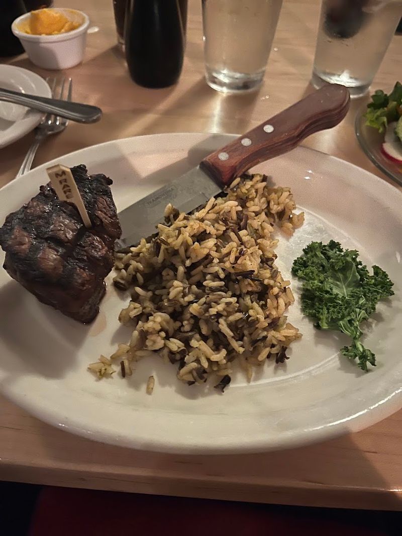 Lamb Chops That Earn Their Own Standing Ovation Lamb Chops That Earn Their Own Standing Ovation