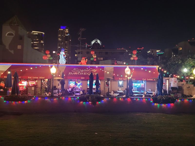 Late-Night Hours That Keep the Party Going