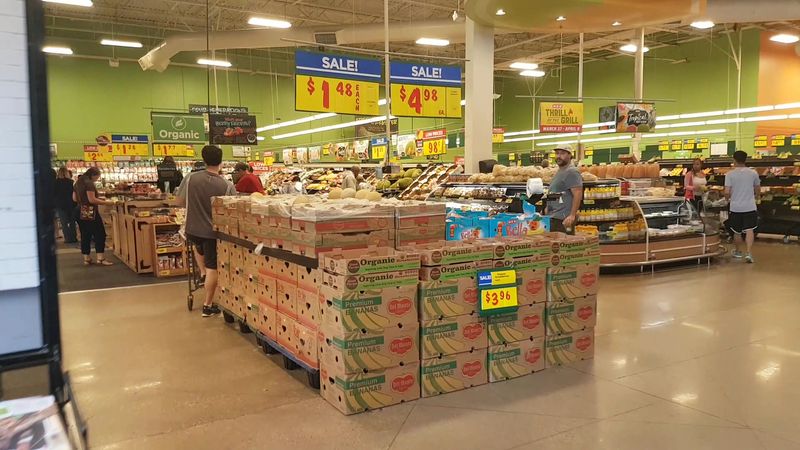 Late-Night Shopping Hours (Open Until 11 PM)