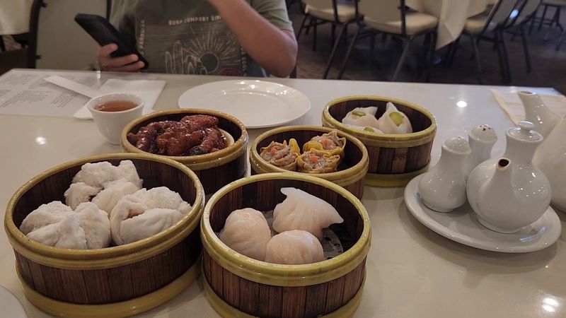 Legend Seafood Restaurant - Honolulu, Hawaii