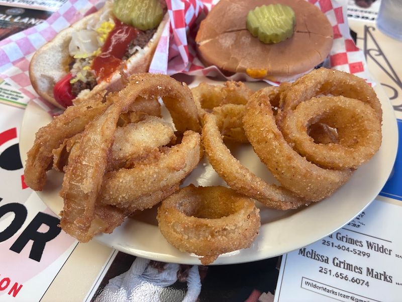 Legendary Onion Rings That Steal the Show