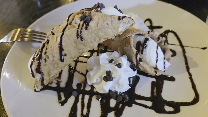 Limoncello Ricotta Cheesecake and Cannoli That End Meals Perfectly