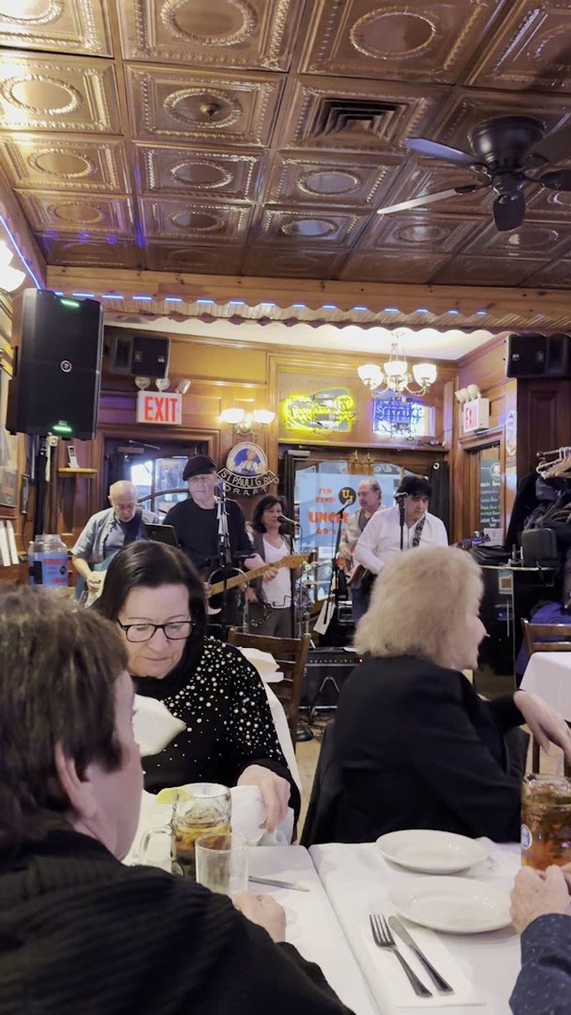 Live Music Nights That Add Extra Energy