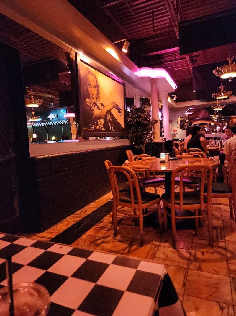 Live Music That Turns Dinner Into a Party