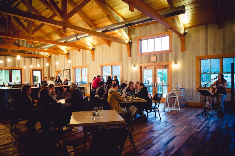 Live Music That Turns a Visit Into an Experience