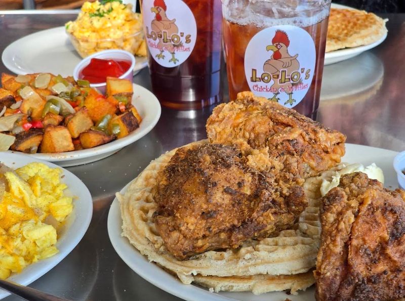 Lo-Lo's Chicken & Waffles - Phoenix, Arizona