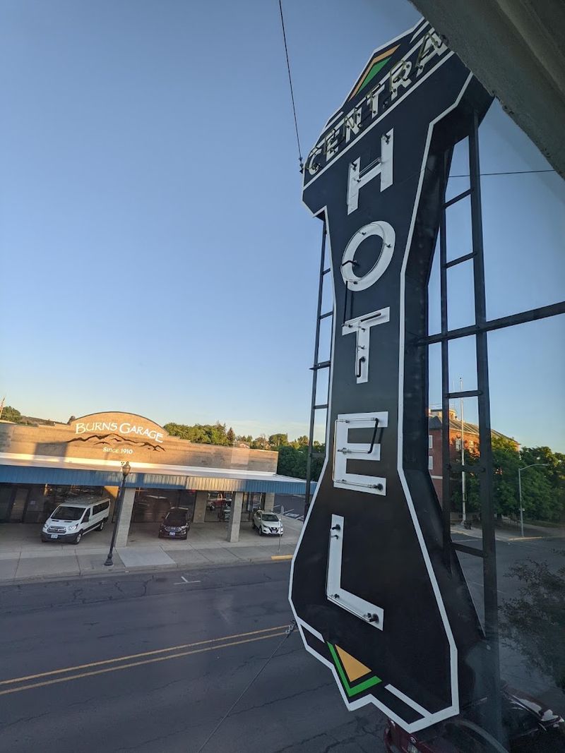Local Dining Scene with Down-to-Earth Prices