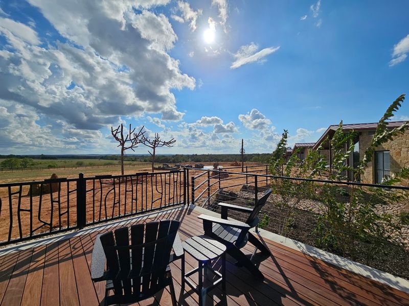 Location in the Texas Hill Country: Scenic Beauty All Around