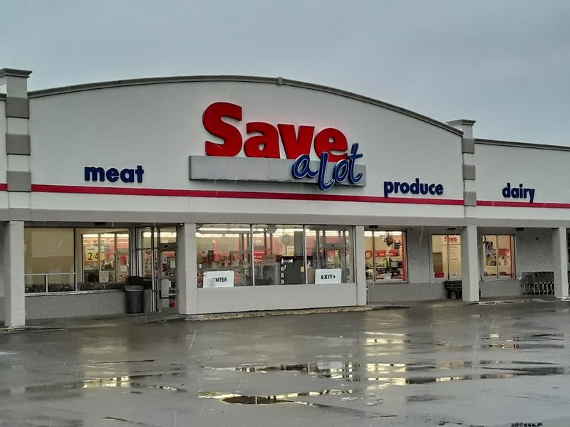 Low Cost of Everyday Groceries and Goods