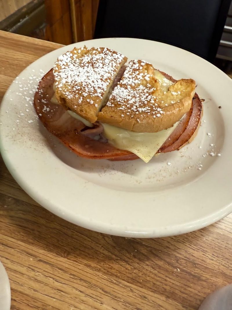 MacMother Sandwich: The Breakfast Bun You Will Dream About MacMother Sandwich: The Breakfast Bun You Will Dream About