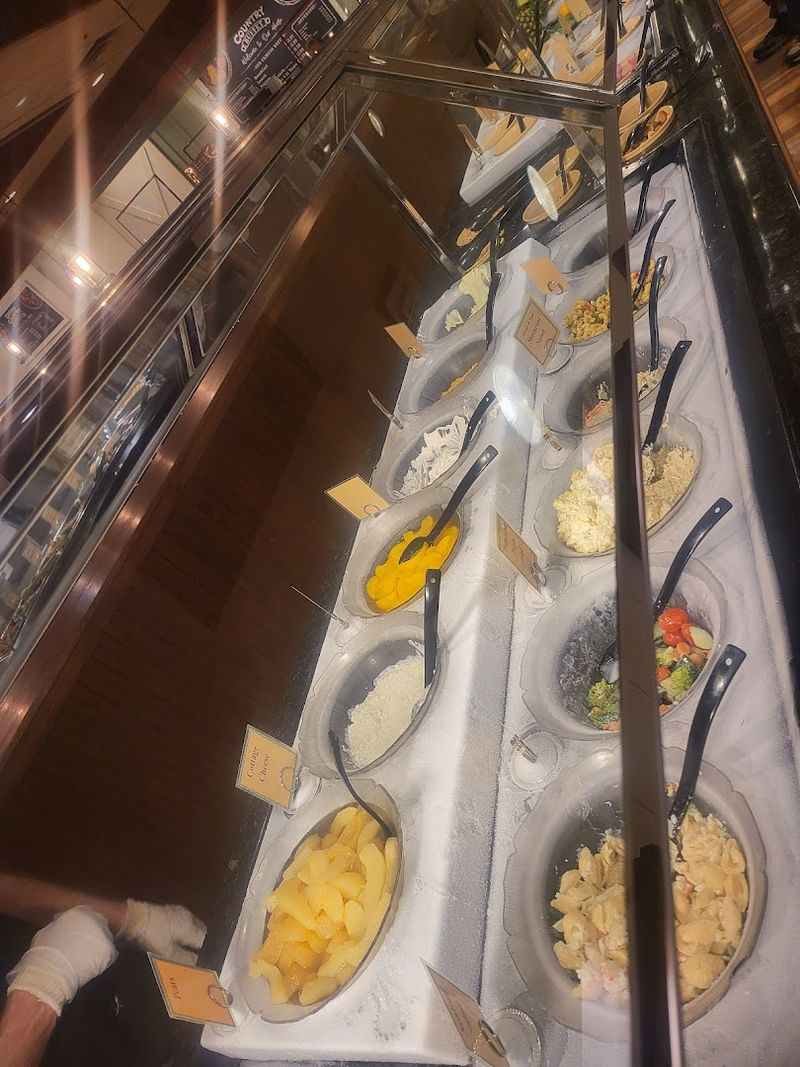 Made-to-Order Omelets That Steal the Morning Show Made-to-Order Omelets That Steal the Morning Show