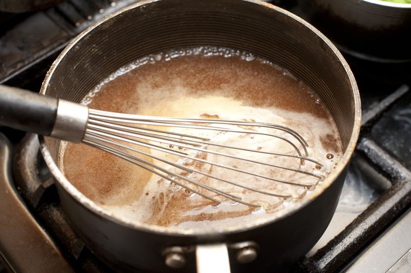 Making gravy from pan drippings Making gravy from pan drippings