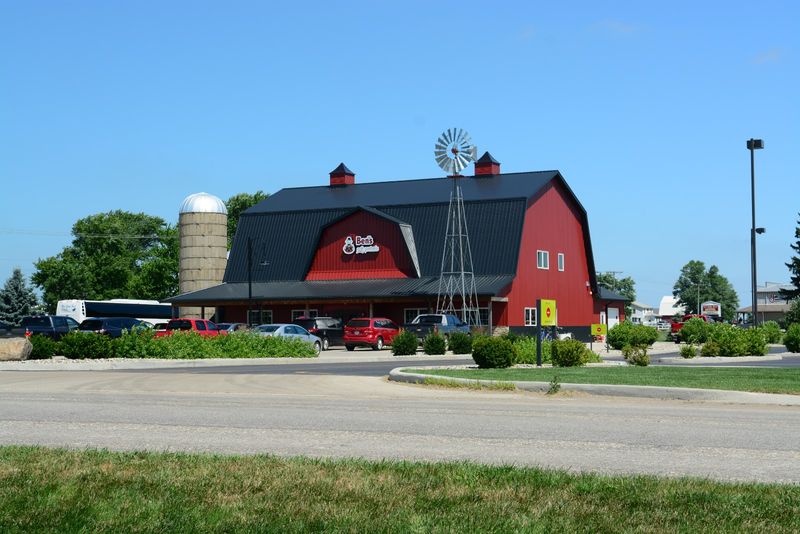 Menno-Hof Amish and Mennonite Museum