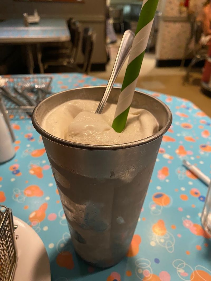 Milkshakes and Floats That Are Almost Too Big to Handle Milkshakes and Floats That Are Almost Too Big to Handle
