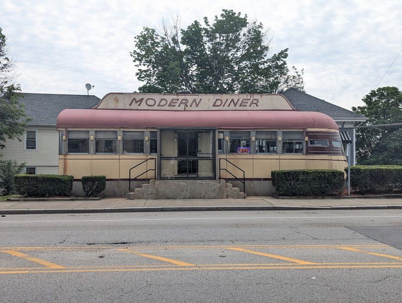 Modern Diner - Pawtucket, Rhode Island