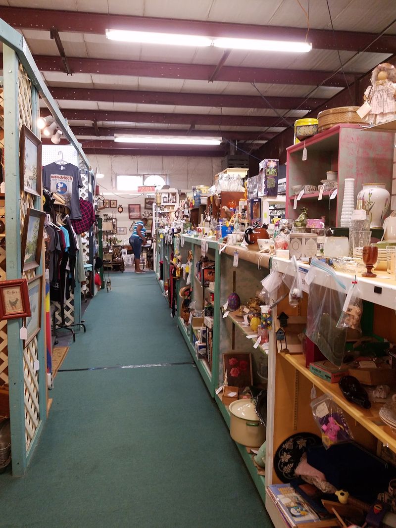 Monthly Outdoor Flea Markets That Draw a Crowd