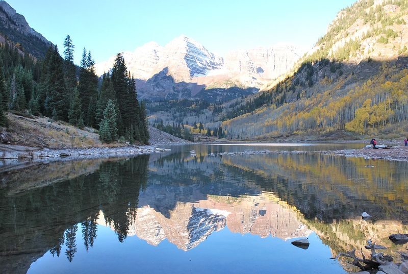 Monument Lake: A Hidden Alpine Gem