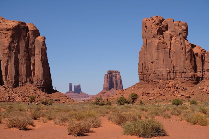 Monument Valley - Arizona Monument Valley - Arizona