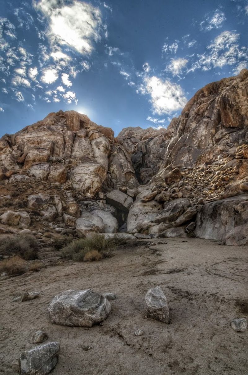 Movie Magic: Hollywood's Favorite Alien Backdrop Movie Magic: Hollywood's Favorite Alien Backdrop