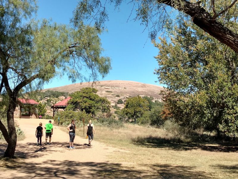 Multiple Trails for Every Type of Hiker Multiple Trails for Every Type of Hiker