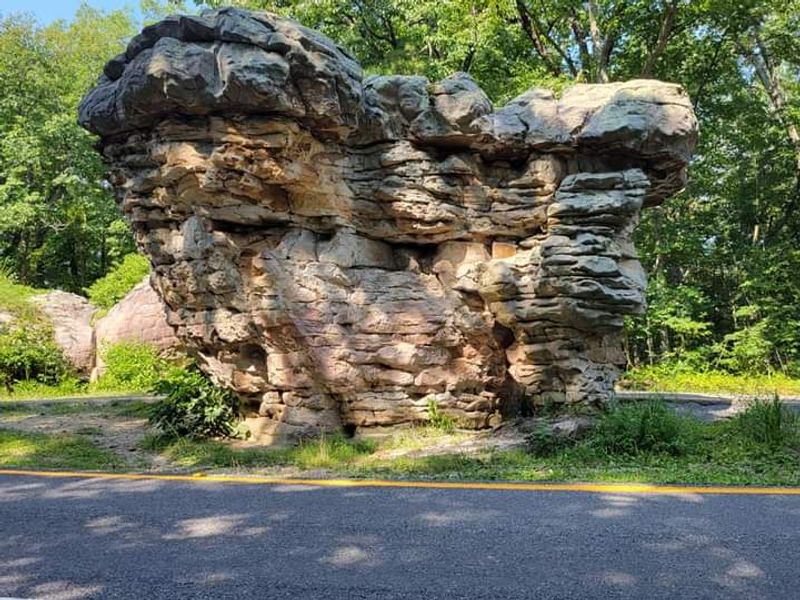 Mushroom Rock Is a Quirky Roadside Surprise
