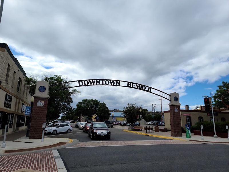 Nearby Downtown Bemidji Dining and Shopping