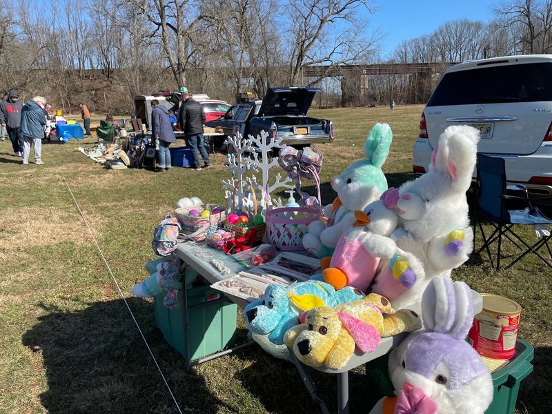 Neshanic Flea Market - Branchburg, New Jersey