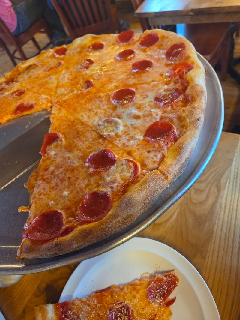 New York-Style Pizza That Feels Like a Trip Back East