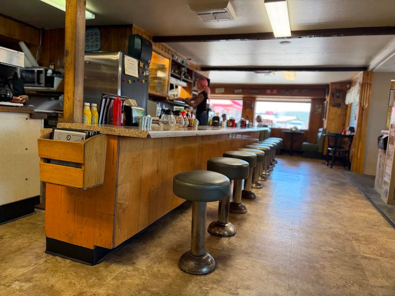 Nonstop Coffee Service That Fuels Every Visit
