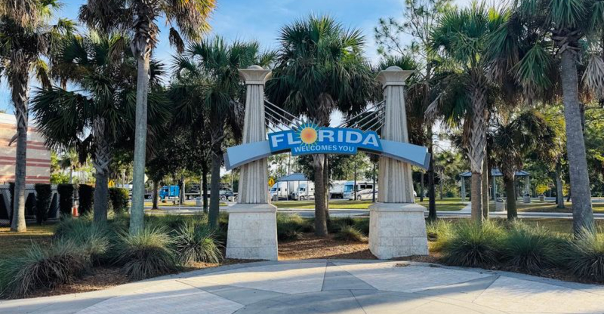 Nothing Says Vacation Like Seeing A Welcome To Florida Sign