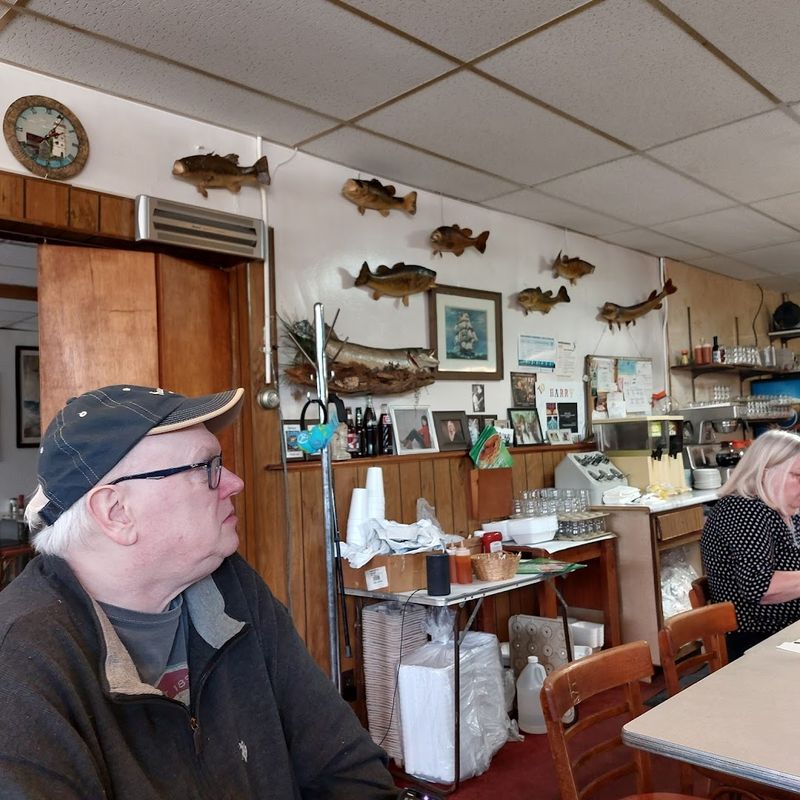 Old-School Diner Atmosphere You Cannot Fake Old-School Diner Atmosphere You Cannot Fake