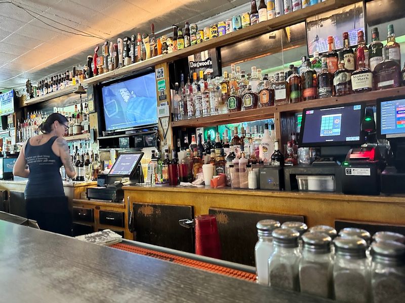 Old-School Tavern Atmosphere You Can Actually Feel