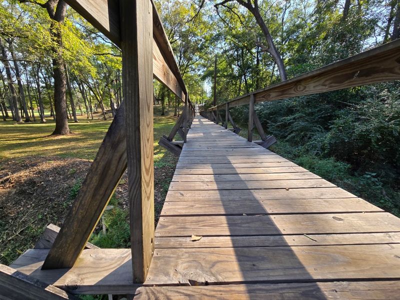 Open 24 Hours: Perfect for Sunrise and Sunset Visits