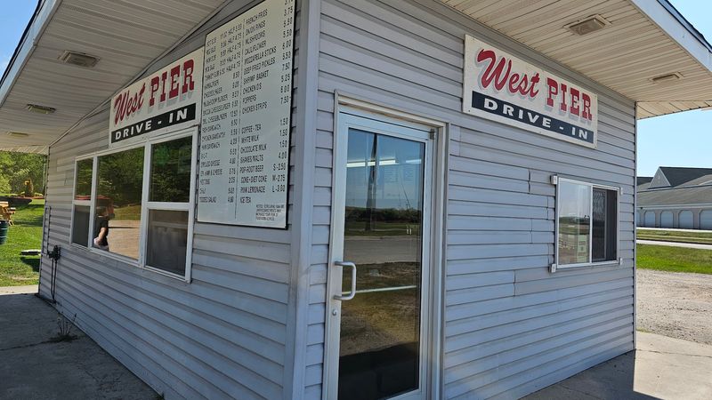 Open Six Days a Week for Maximum Burger Access Open Six Days a Week for Maximum Burger Access
