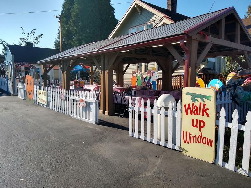 Outdoor Covered Seating That Works Rain or Shine