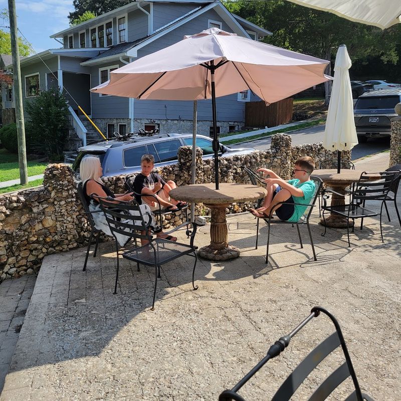 Outdoor Porch and Patio Seating